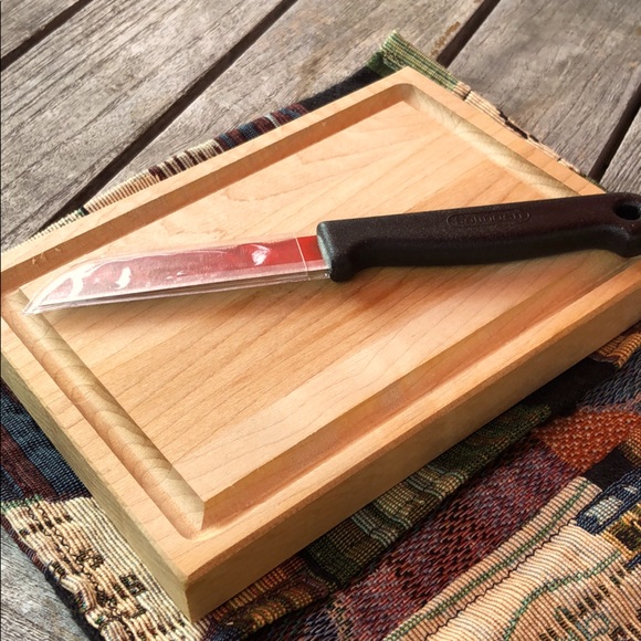 Small Picnic Size Cheese Board - w/carrying case. - Picture 1 of 3